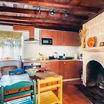 Casa 10 Janelas At