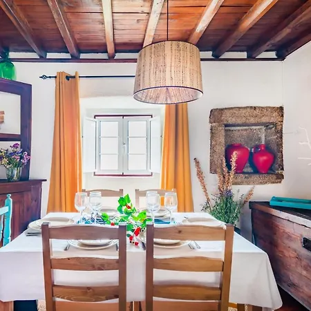 Casa 10 Janelas At Casa de Férias Monsanto