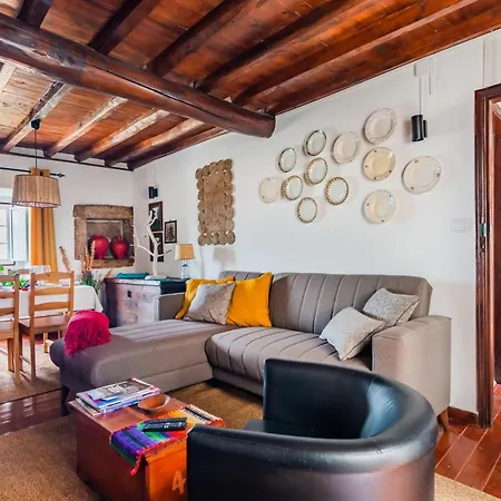 Casa 10 Janelas At Casa de Férias *