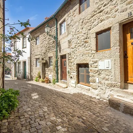 Casa 10 Janelas At