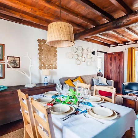 Casa 10 Janelas At Hébergement de vacances