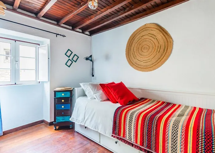 Casa 10 Janelas At Dom wakacyjny Monsanto